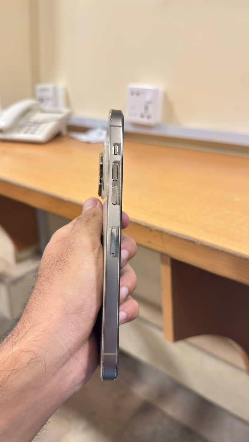 Apple iPhone 14 Pro Max 3