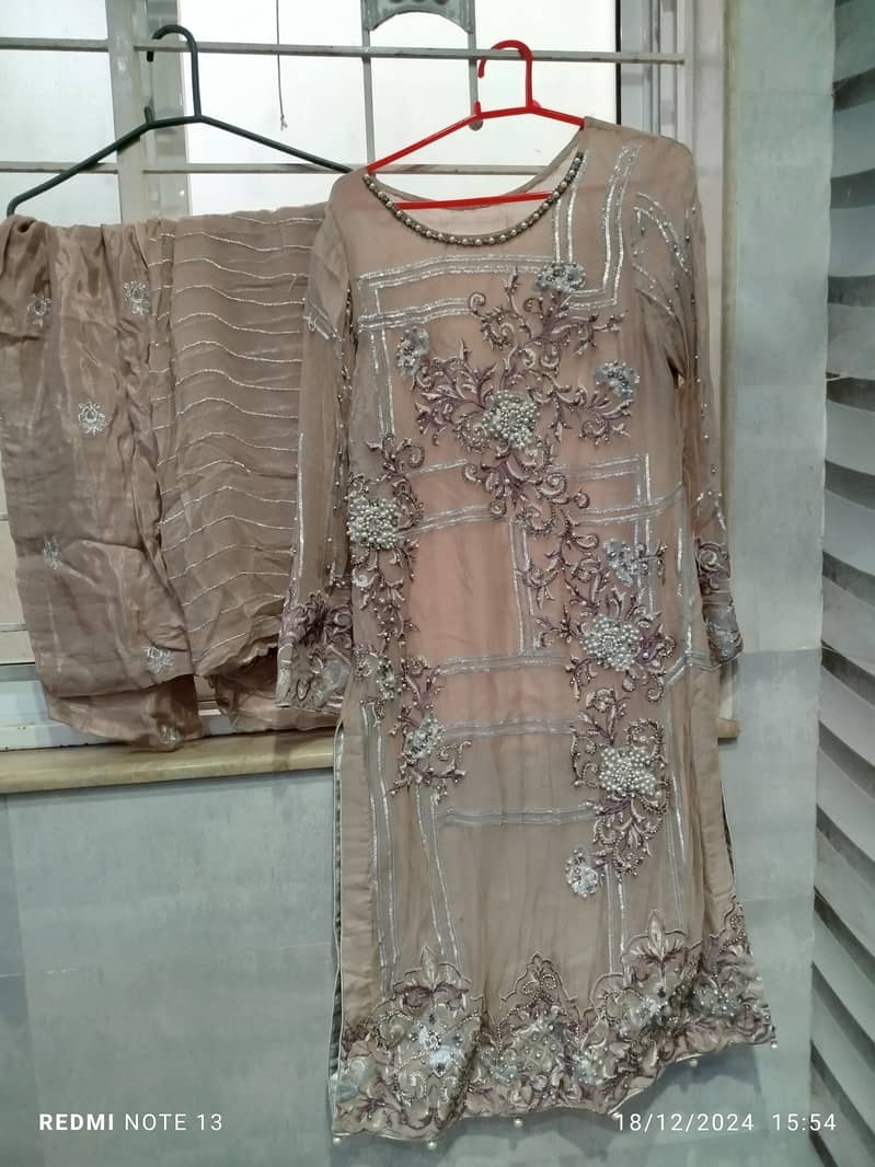 different brand different dresses 10