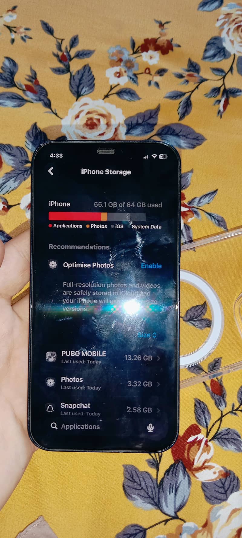 Apple iPhone 12 4
