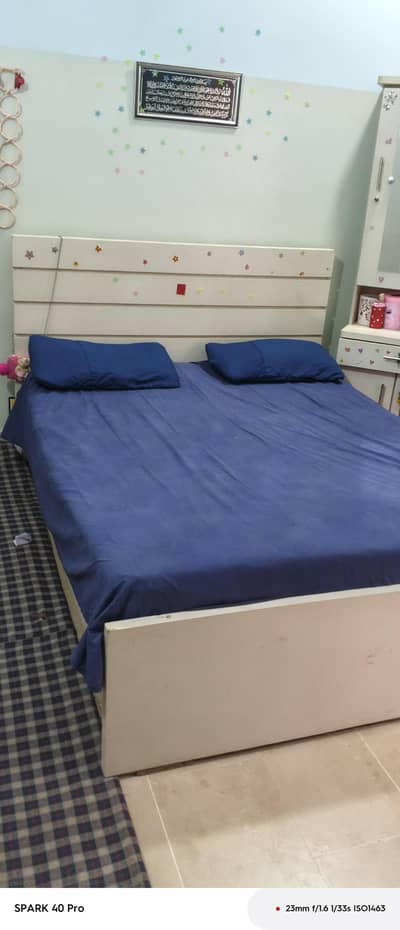 Bed With Matters Wardrobe  dressing Table And Divder