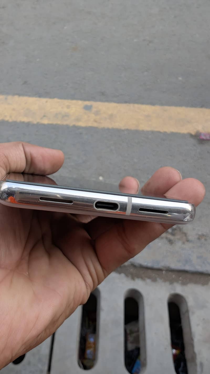 Google Pixel 8 Pro 5