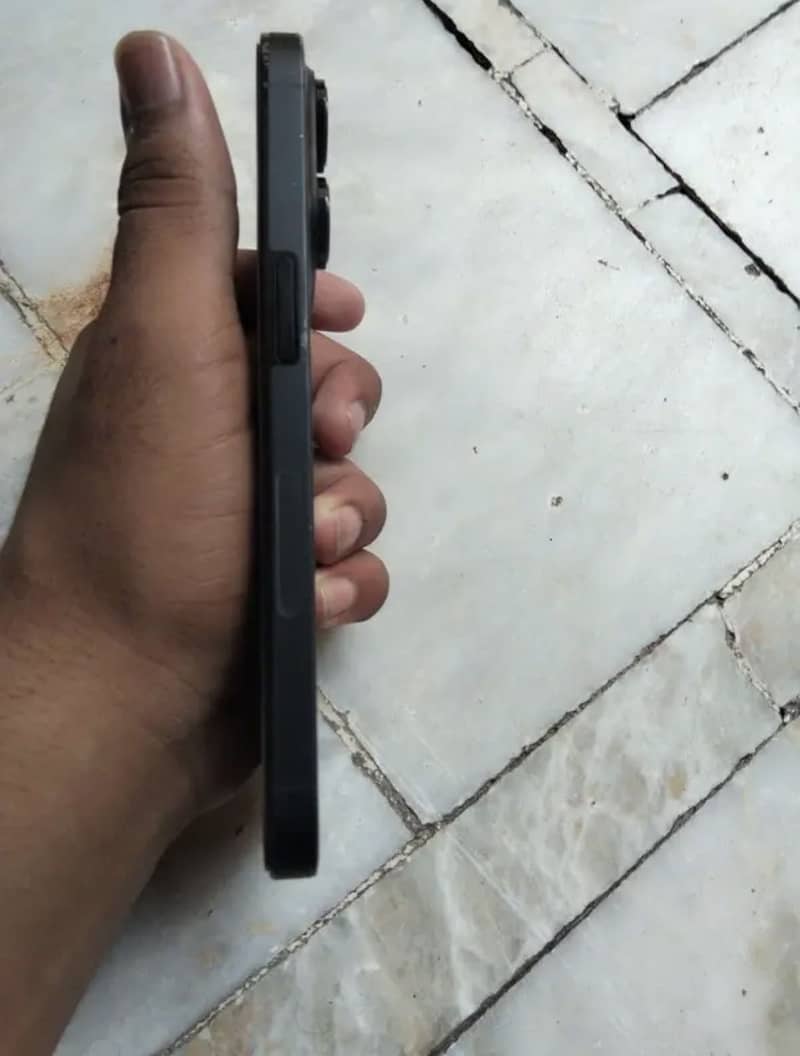 Apple iPhone 14 Pro 1