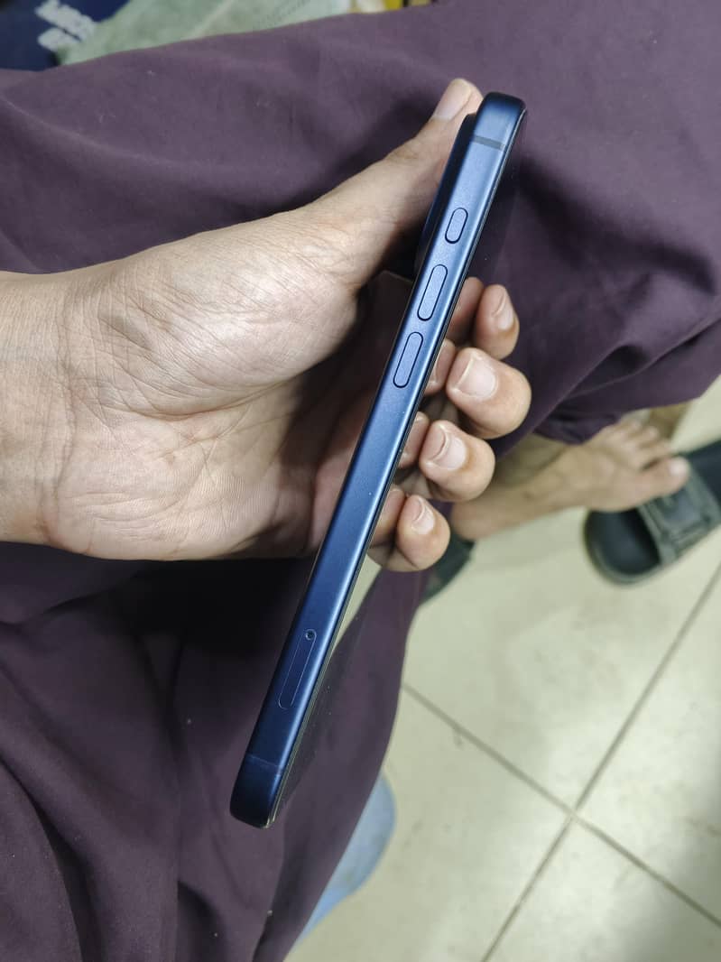 Apple iPhone 17 Pro Max 1