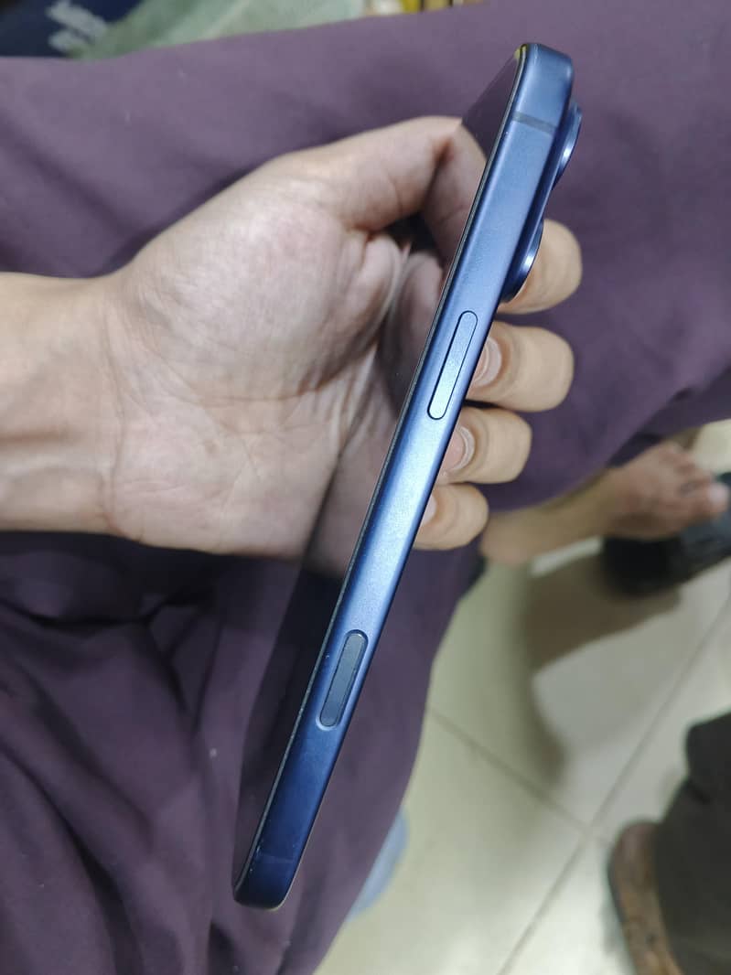 Apple iPhone 17 Pro Max 2