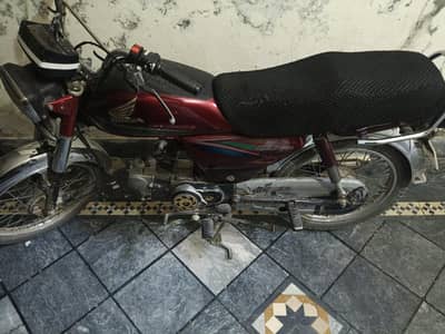 Honda CD 70 2016