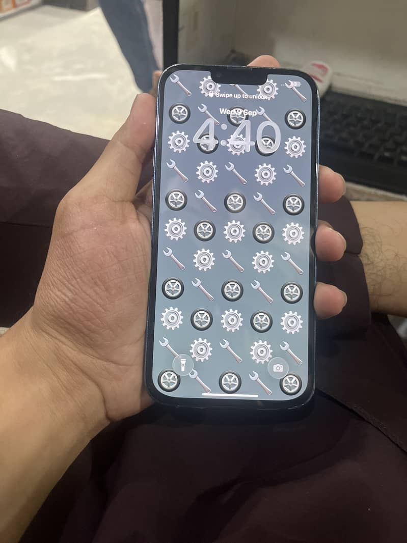 Apple iPhone 13 Pro Max 2