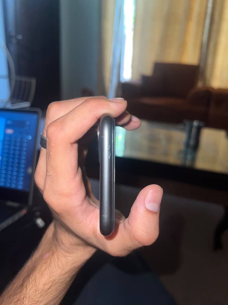 Apple iPhone 11 1