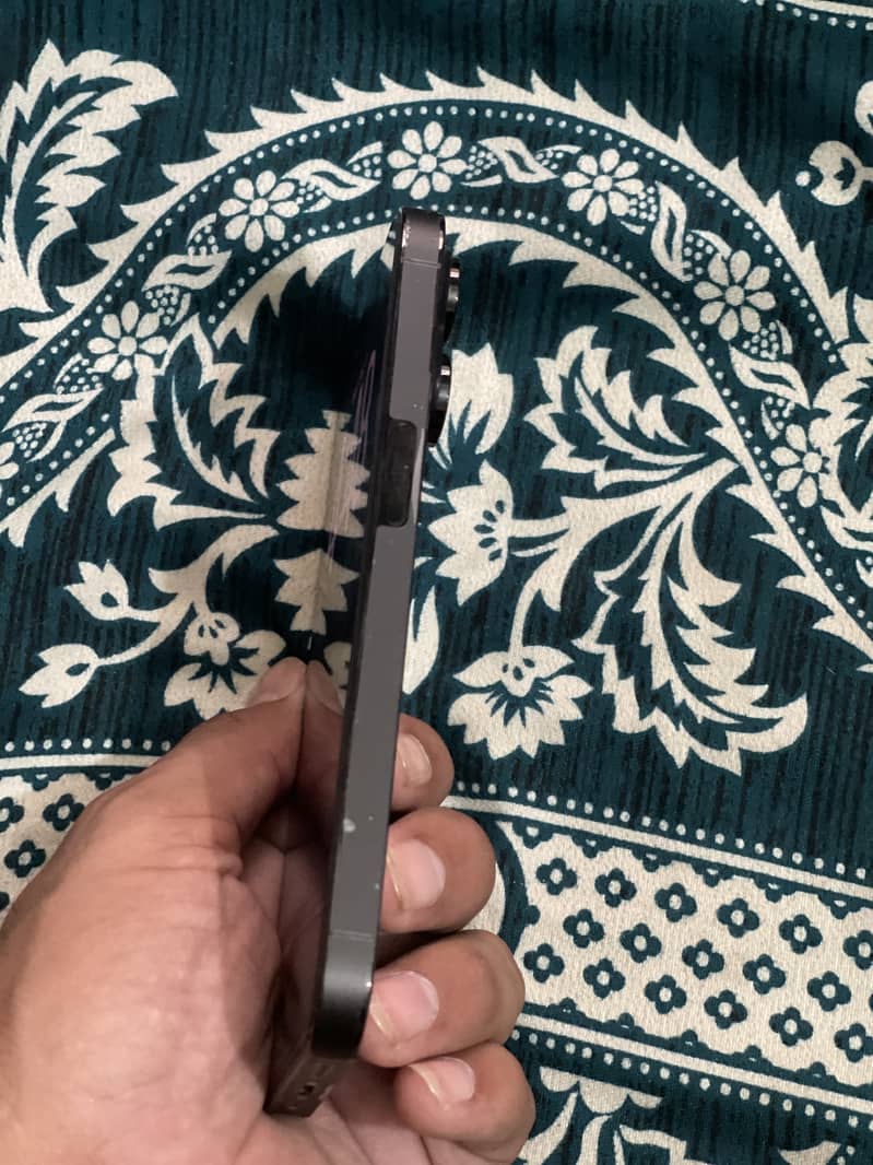 Apple iPhone 14 Pro 0