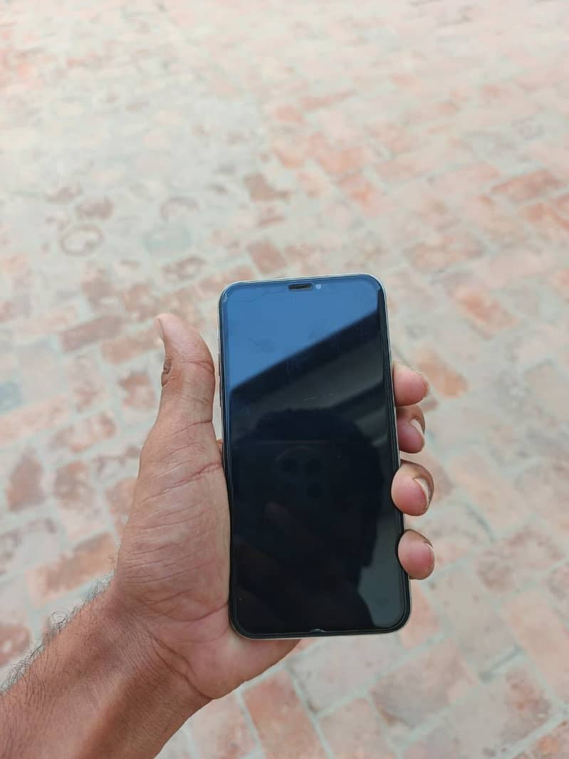 Apple iPhone X 5