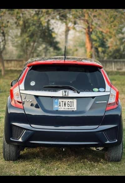Honda Fit 1.5 Hybrid S