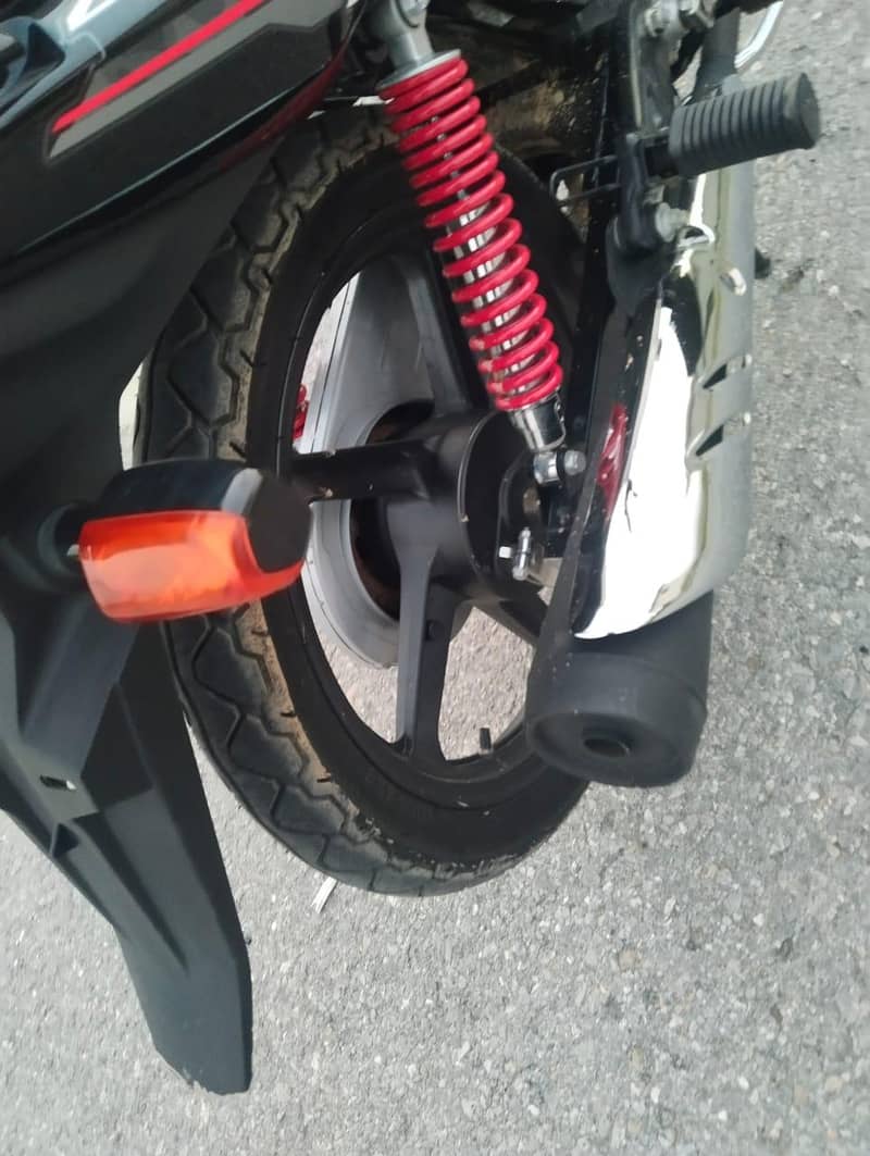 CB 125 1