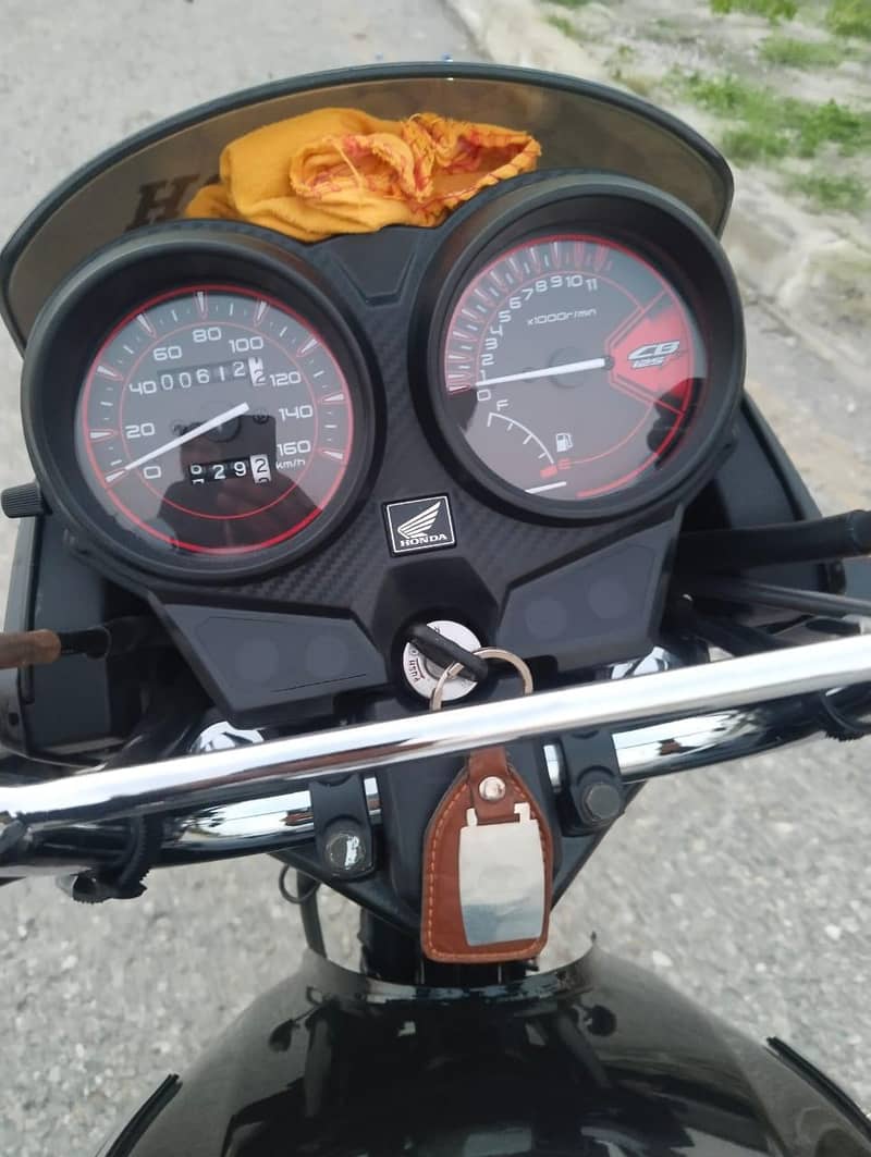 CB 125 4