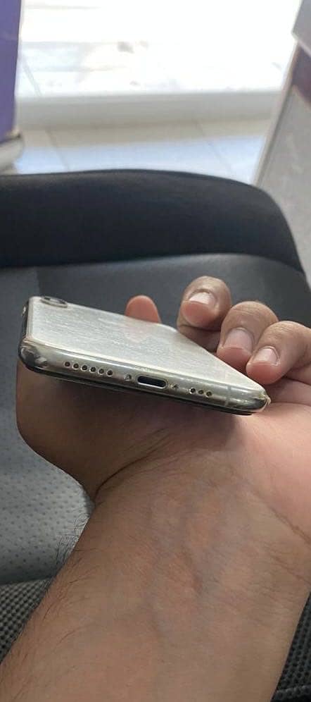 Iphone XS 4