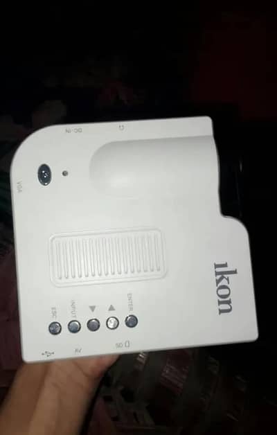 iKON    Ik-P320 mini projector