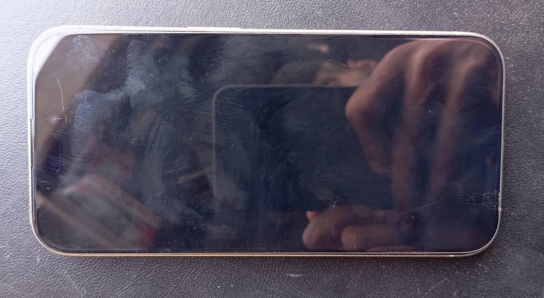 Apple iPhone 15 Pro 2