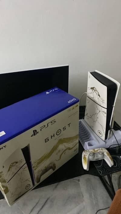PS5 slim disc 1TB ghost of yotie edition like brand new