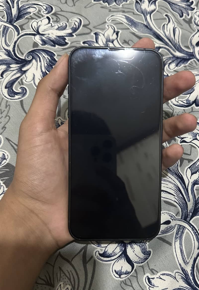 Apple iPhone 13 2