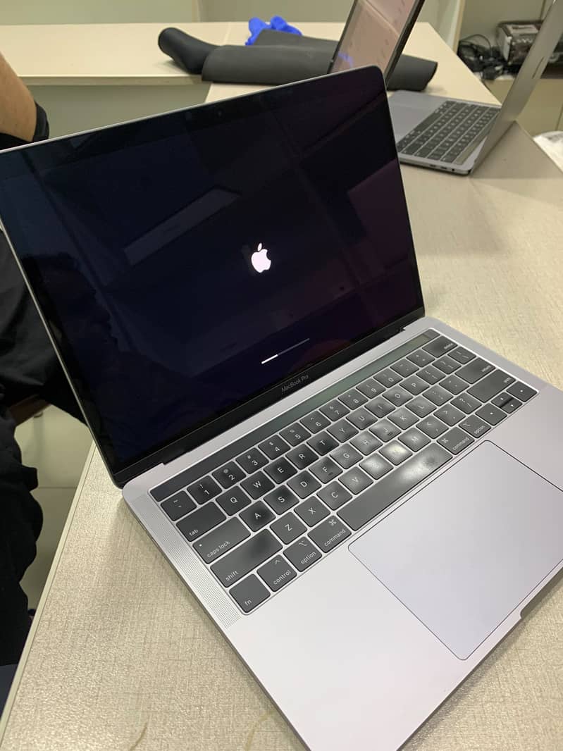 Apple MacBook Pro 2018 0