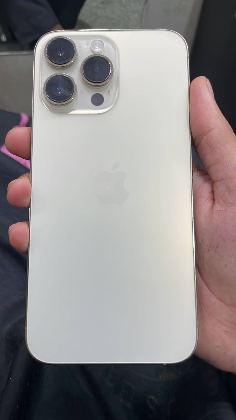 Apple iPhone 14 Pro Max 3