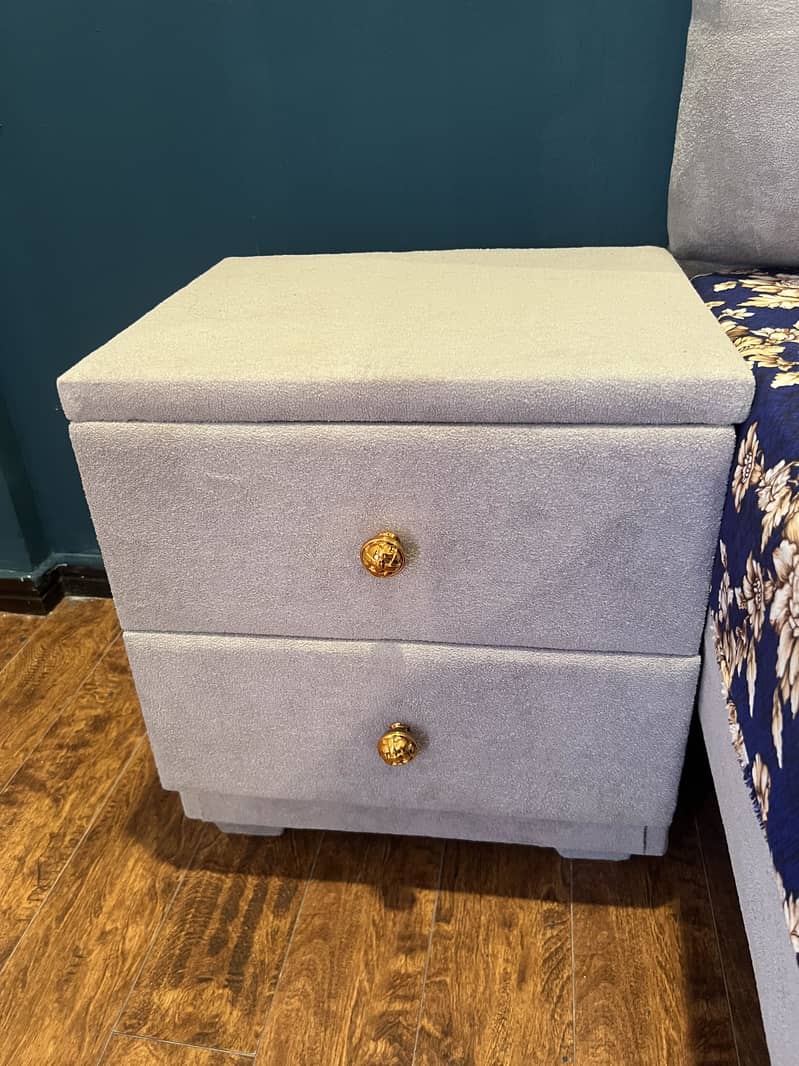 Bubble Bed with Side Tables 2