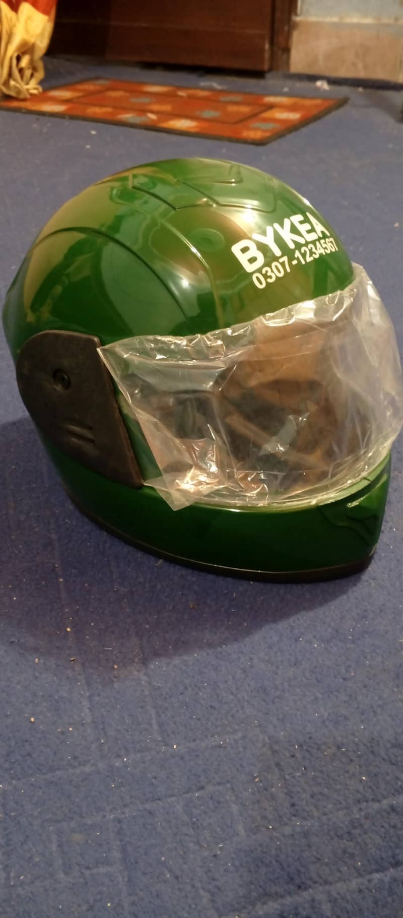 Helmet 0