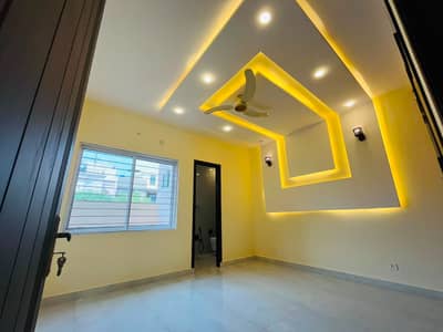 Lake City M7A 5 Marla House For Sale | Family Living | Great Location