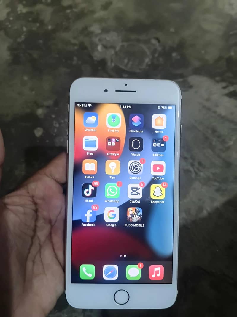 Apple iPhone 7 Plus 0