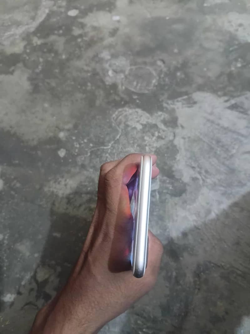 Apple iPhone 7 Plus 3