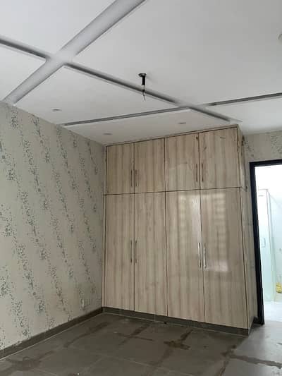 10 MARLA DOUBLE STORY HOUSE AVAILABLE FOR RENT.