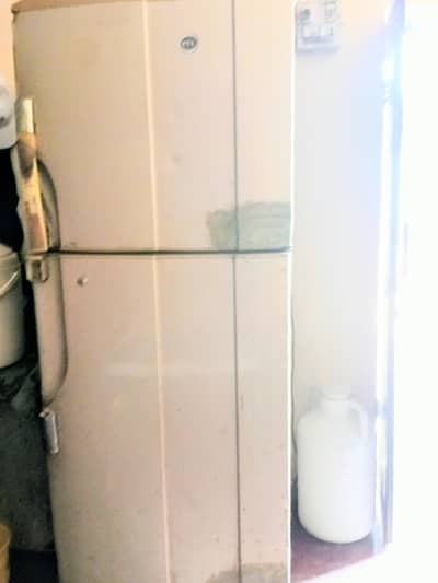 New full size frij for sale
