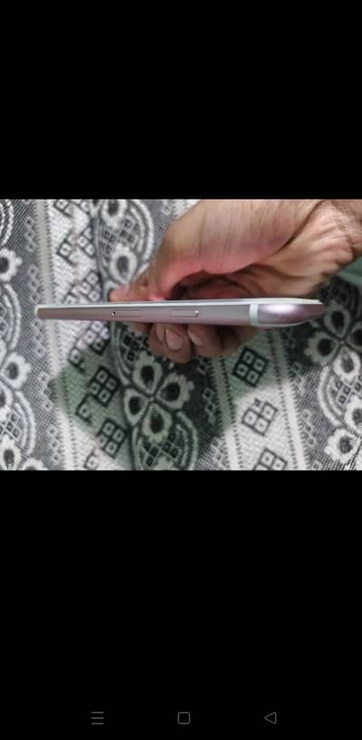 Apple iPhone 7
