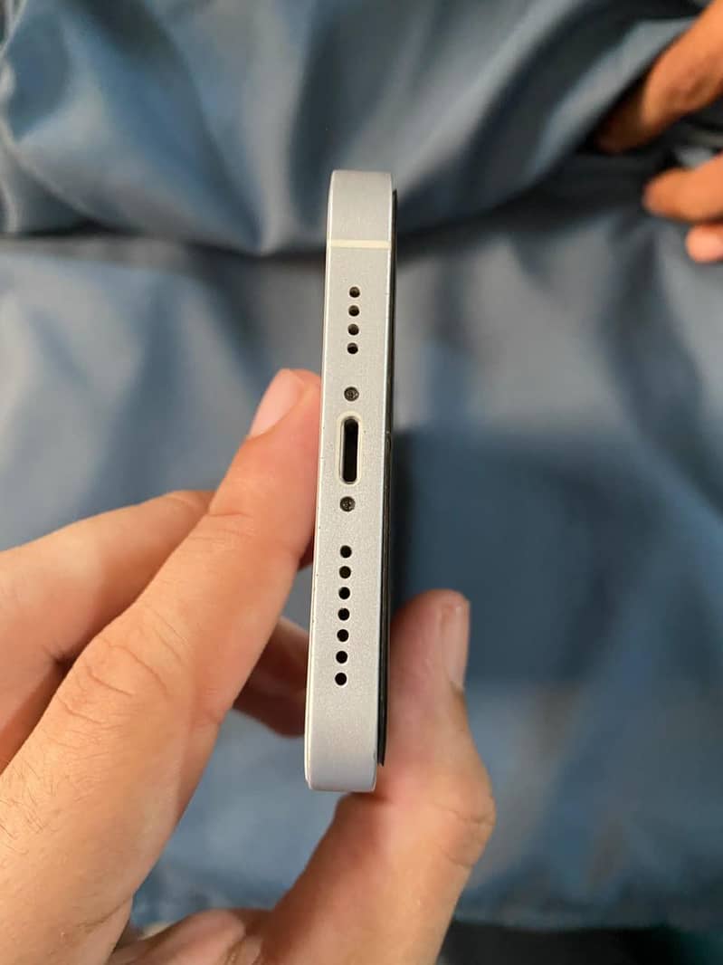 Apple iPhone XS Max 3
