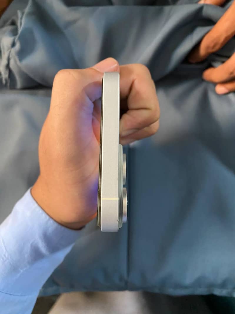Apple iPhone XS Max 5