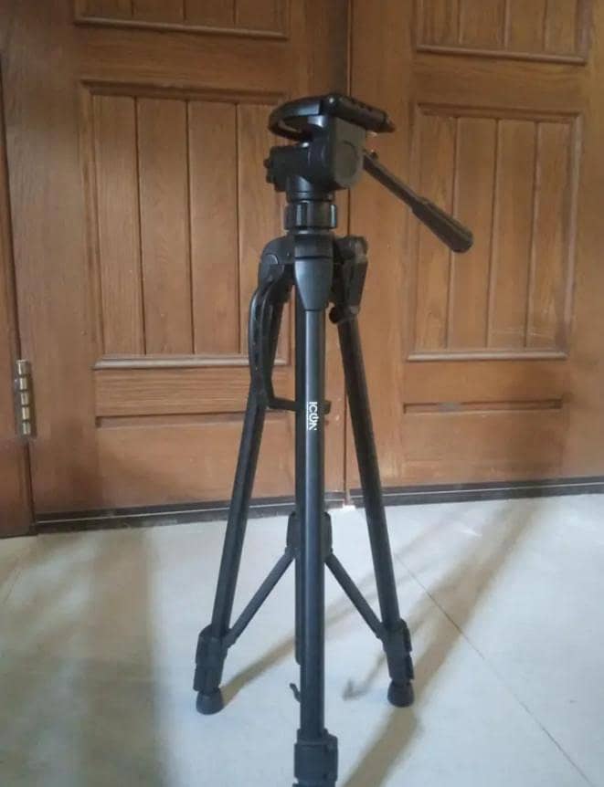 Icon Tripod 1