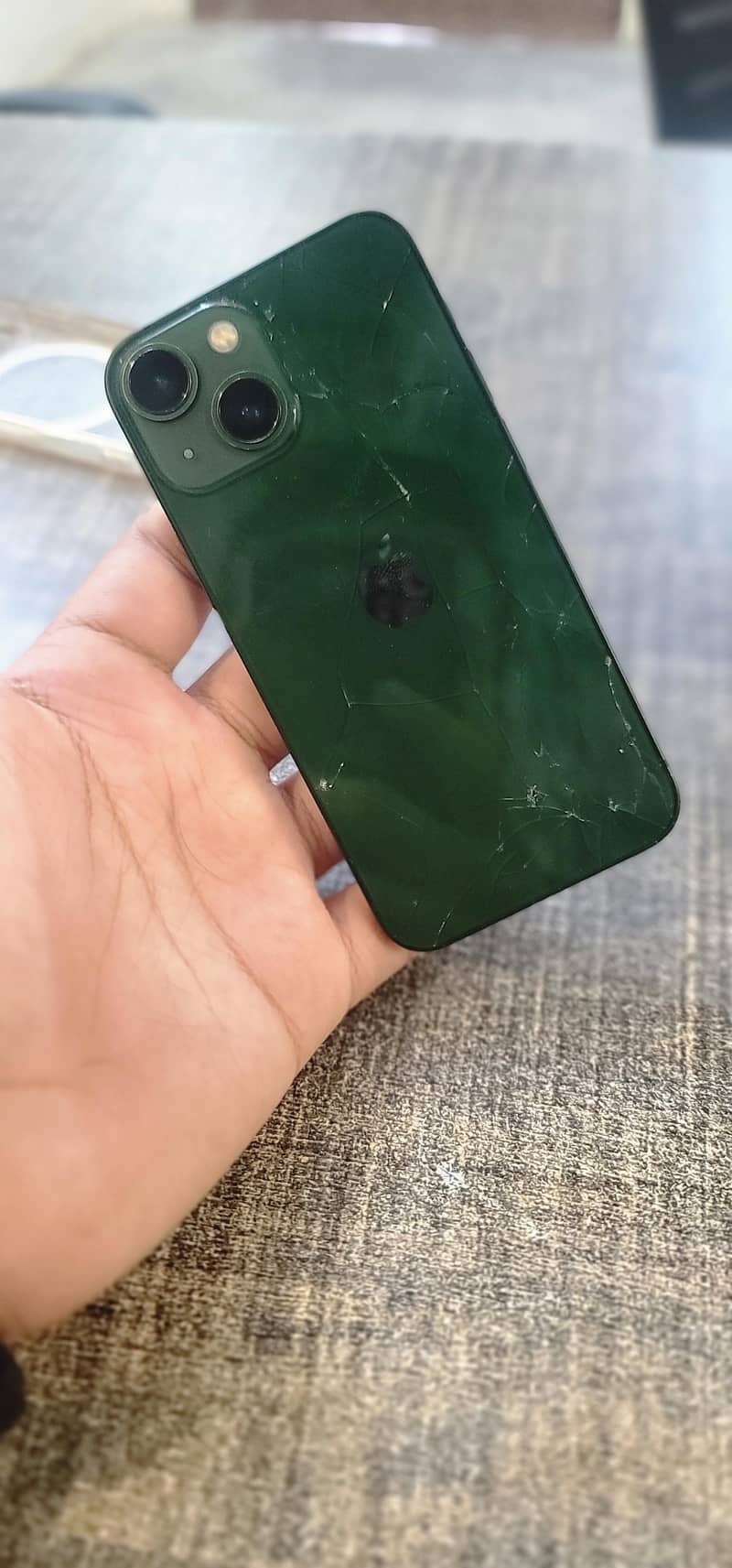 Apple iPhone 13 mini 1