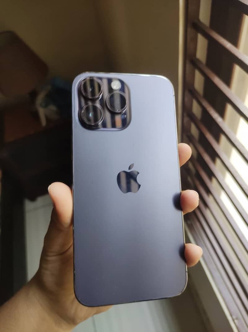 Apple iPhone 14 Pro Max 9