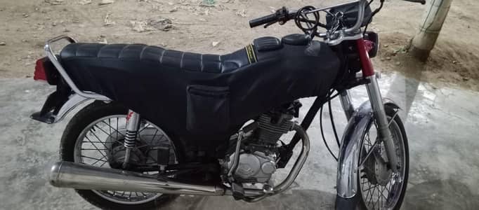 Honda 125 for sale 2005 model.