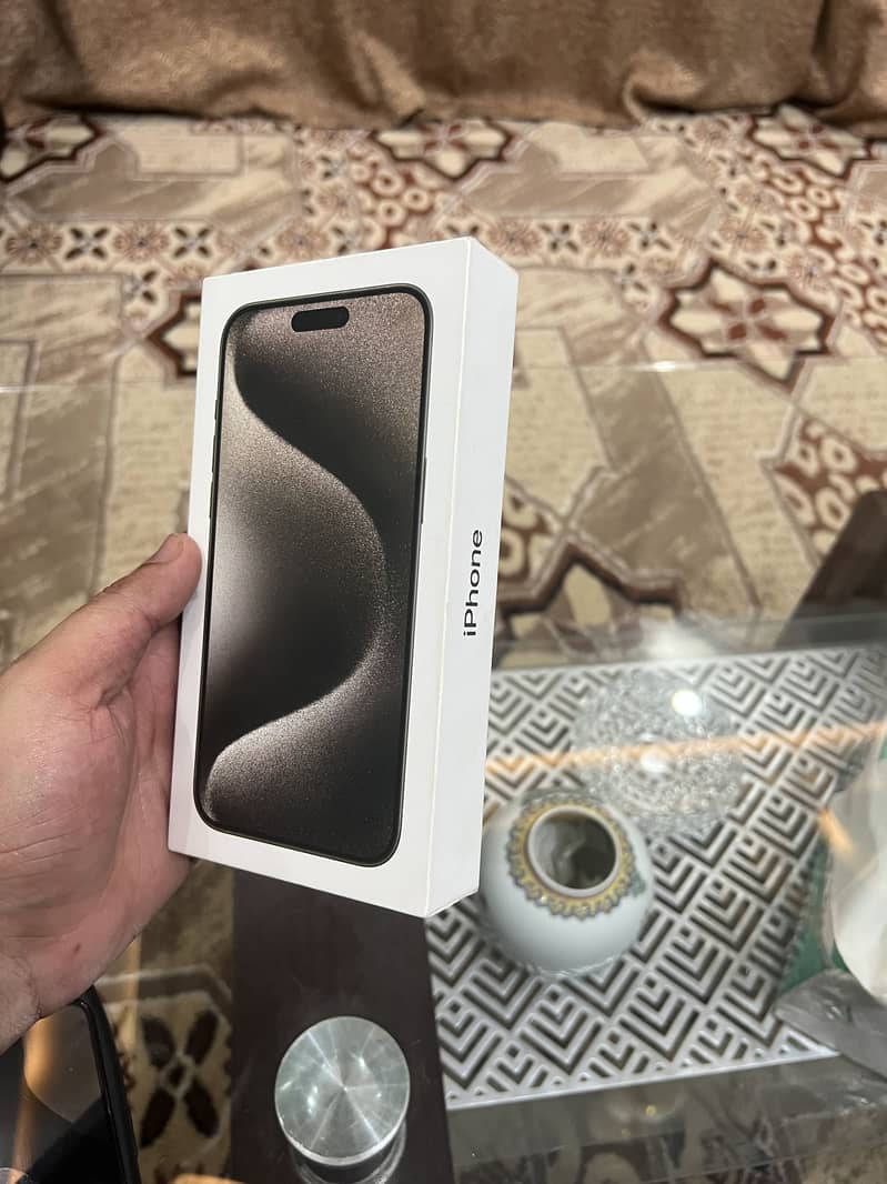 Apple iPhone 15 Pro Max 3