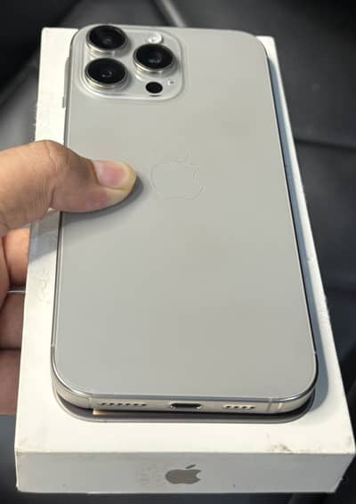 iPhone 16 Pro Max Factory Unlock 100% Battery Health 256GB