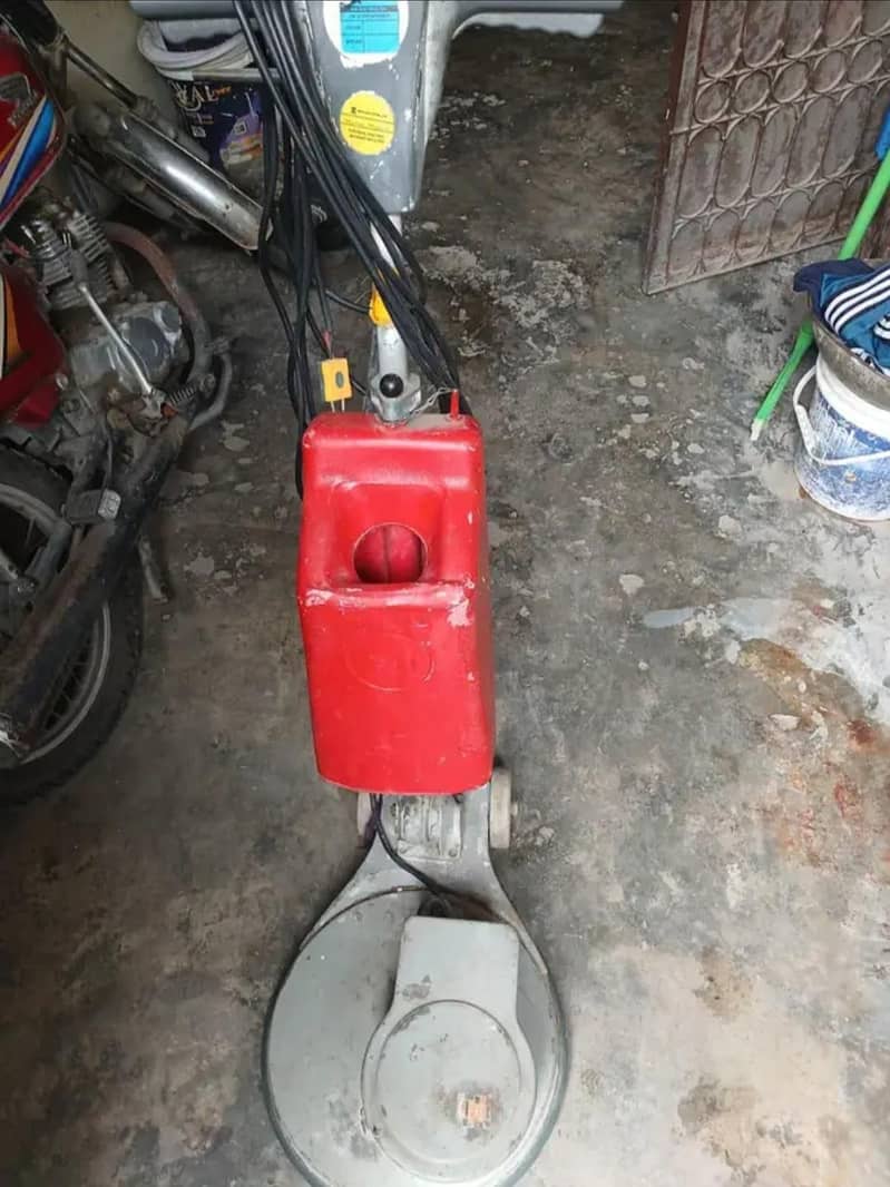 floor cleaning machine. 2