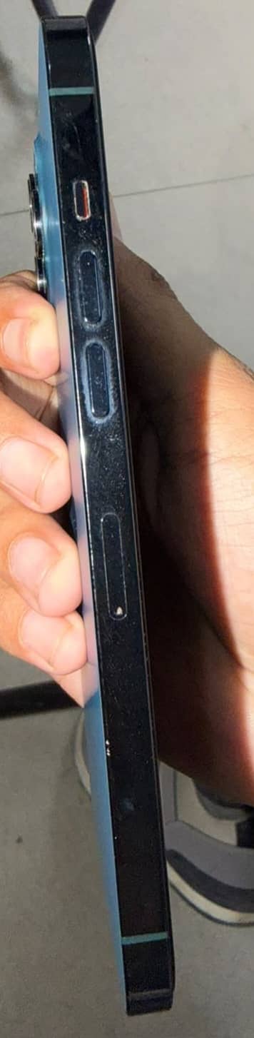 Apple iPhone 12 Pro Max 3