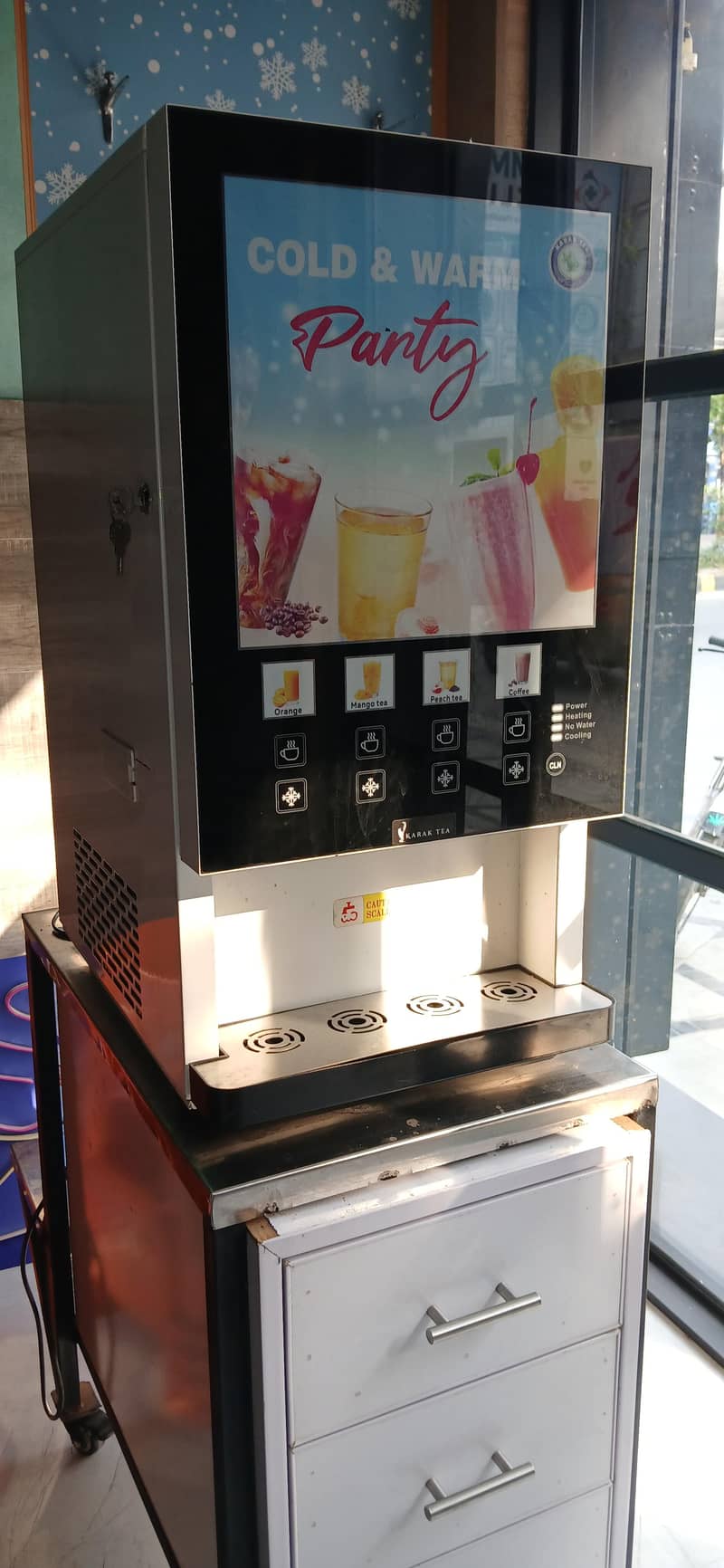 Tea/Coffee Cold Drink Vending Machine 0