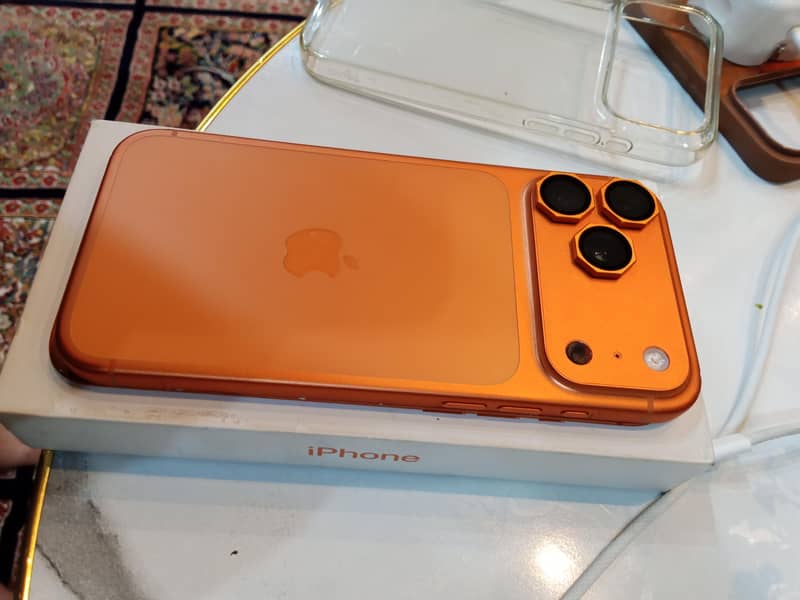 Apple iPhone 17 Pro Max 5