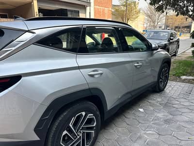 Hyundai Tucson awd signature