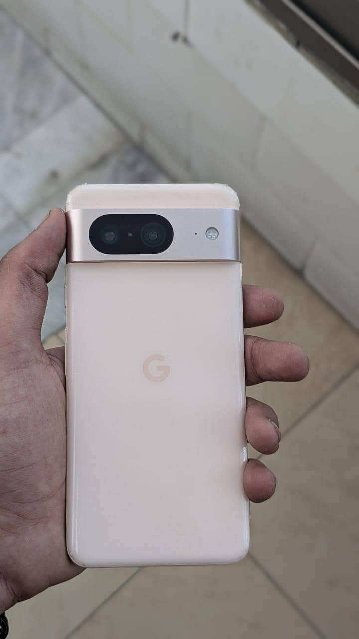 Google Pixel 8 1