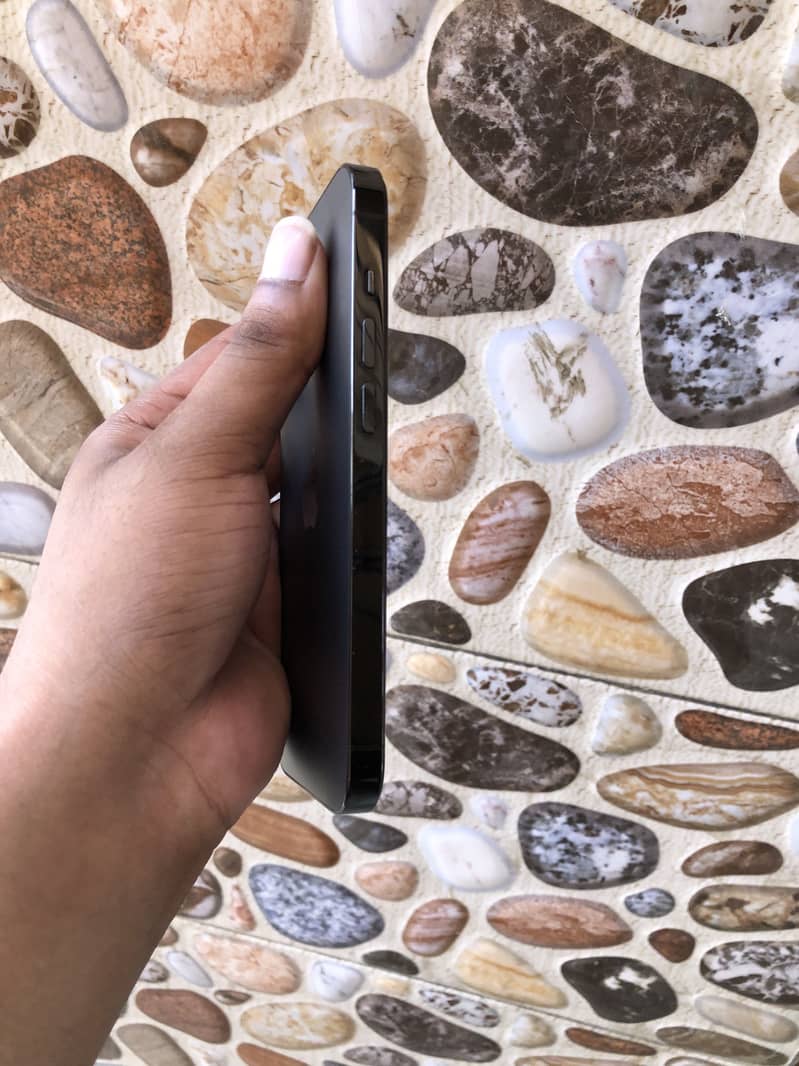 Apple iPhone 14 Pro 3