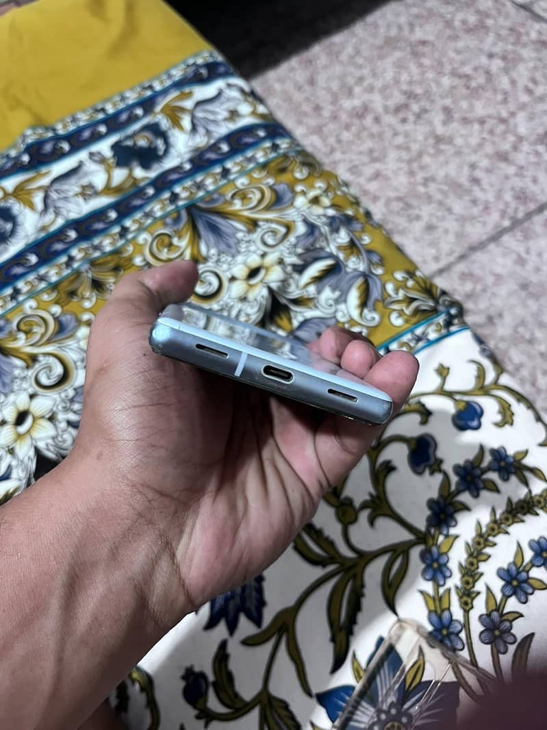 Google Pixel 7a 2