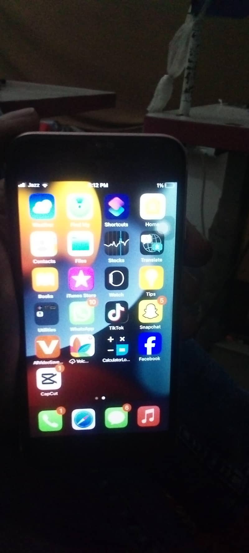 Apple iPhone 7 3