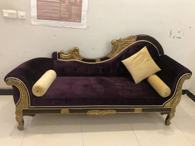 Royal purple Dewan