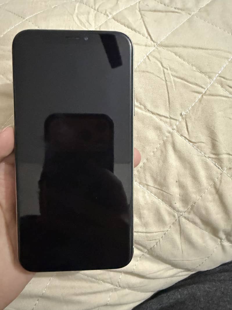 Apple iPhone X 3